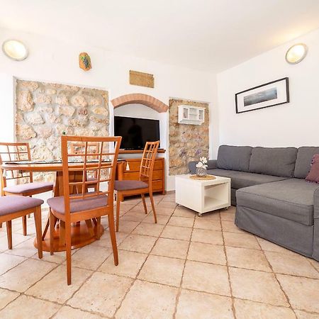 Mediterranean Apartment Korina Baska  Ngoại thất bức ảnh