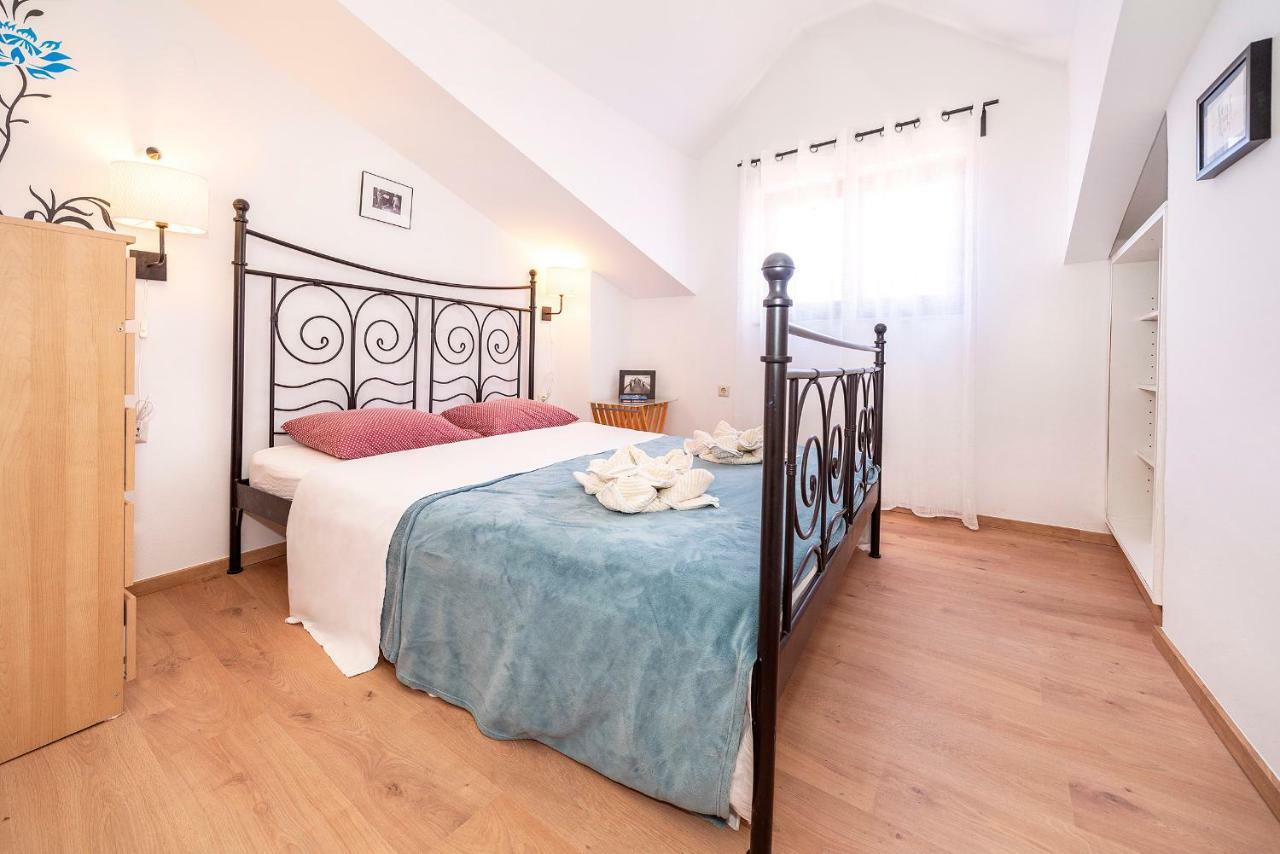 Mediterranean Apartment Korina Baska  Ngoại thất bức ảnh