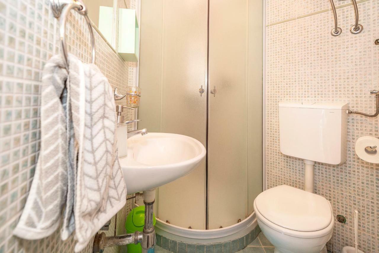 Mediterranean Apartment Korina Baska  Ngoại thất bức ảnh